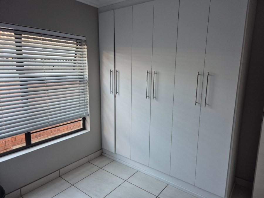 3 Bedroom Property for Sale in Heuwelsig Free State